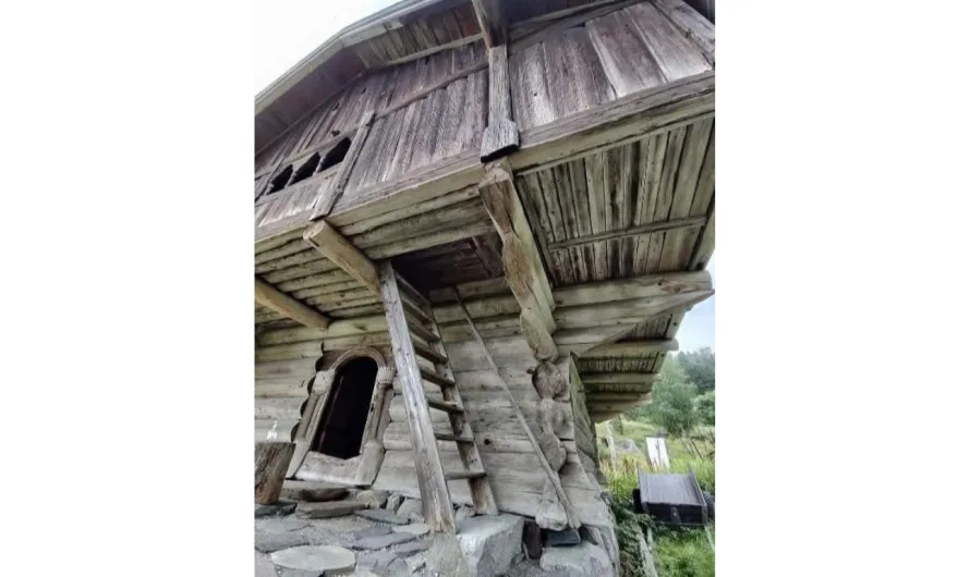 Staveloftet: A Medieval Marvel Echoing Viking Craftsmanship