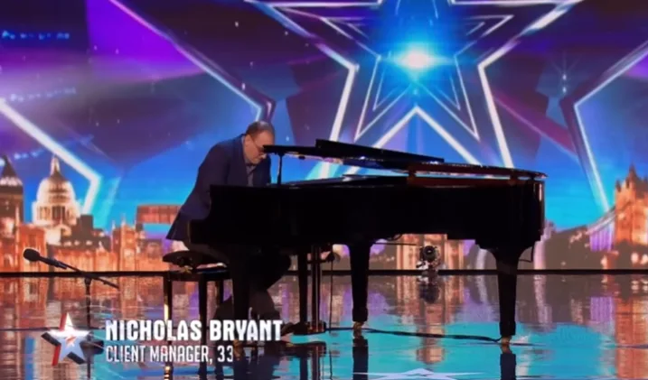 At First, No One Paid Much Attention—Then His Piano Performance Changed the Entire Room